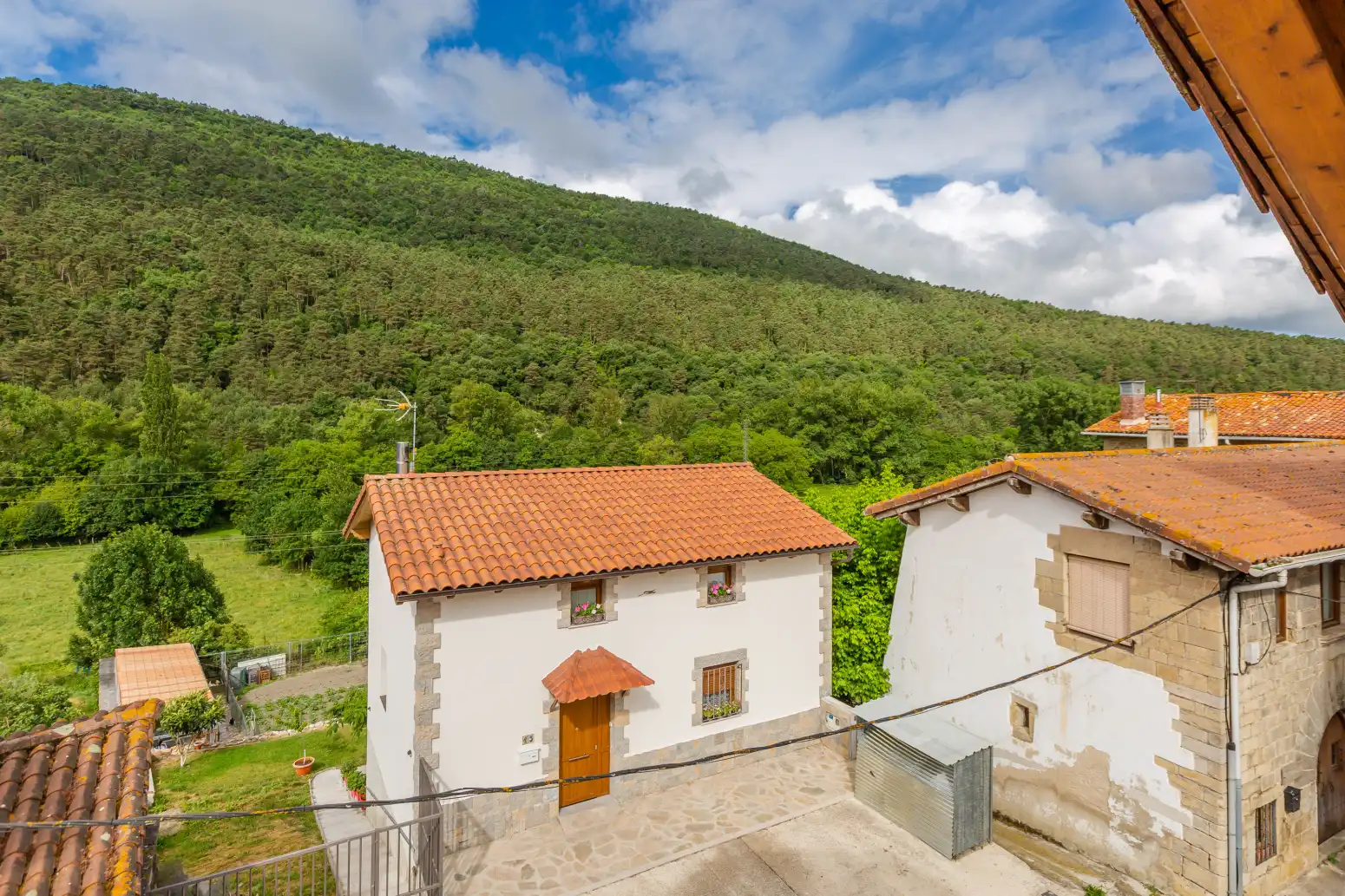 Exterior view of Houses for sale in Odieta  with Heating and Terrace