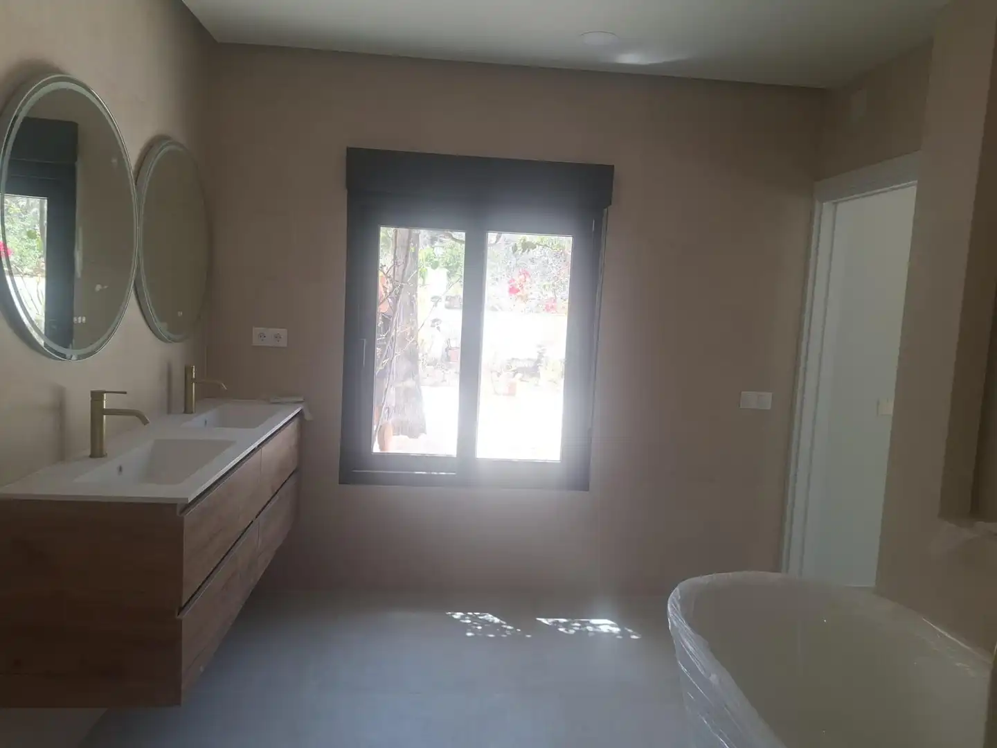 Baño de Casa o chalet en venta en L'Alfàs del Pi con Aire acondicionado, Jardín privado y Terraza