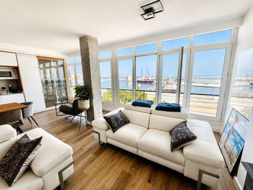 Piso con ascensor en venta en Calle Alemania