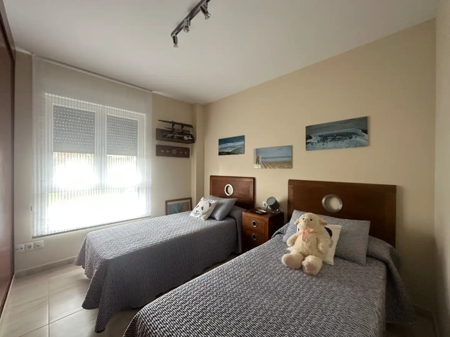 Habitación de Apartamento de alquiler en Ribeira con Amueblado