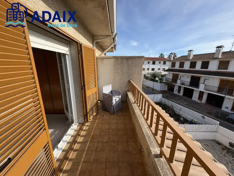 Casa adosada en venta en Roda de Berà