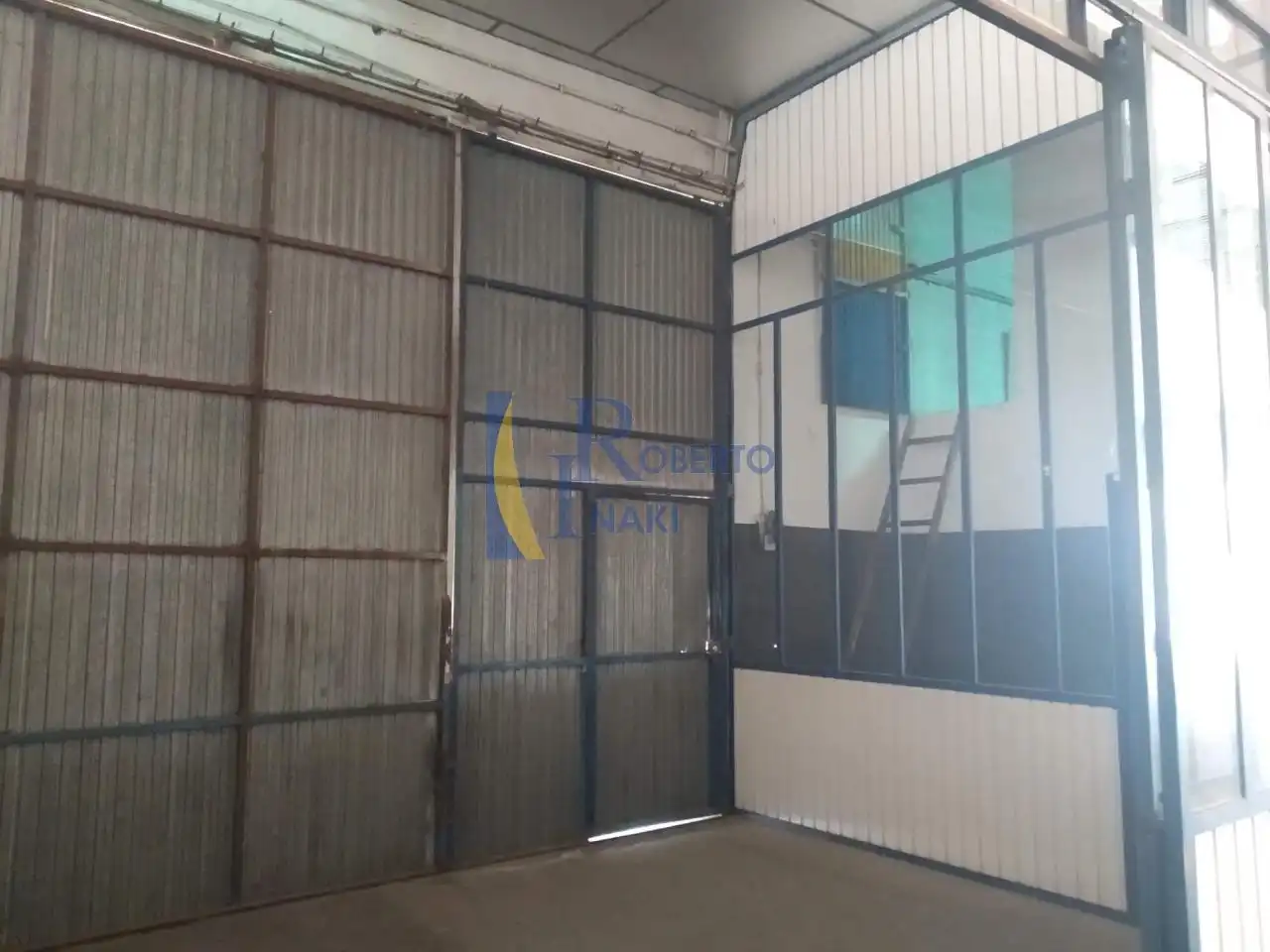 Nau industrial en venda en Villamañán