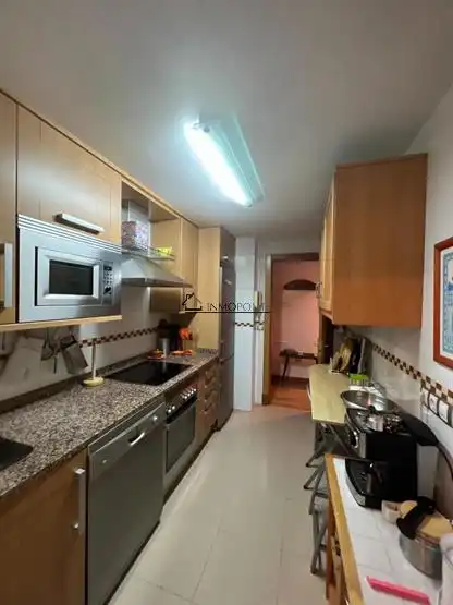 Küche von Wohnung zur Miete in Poio mit Heizung, Ofen und Waschmaschine