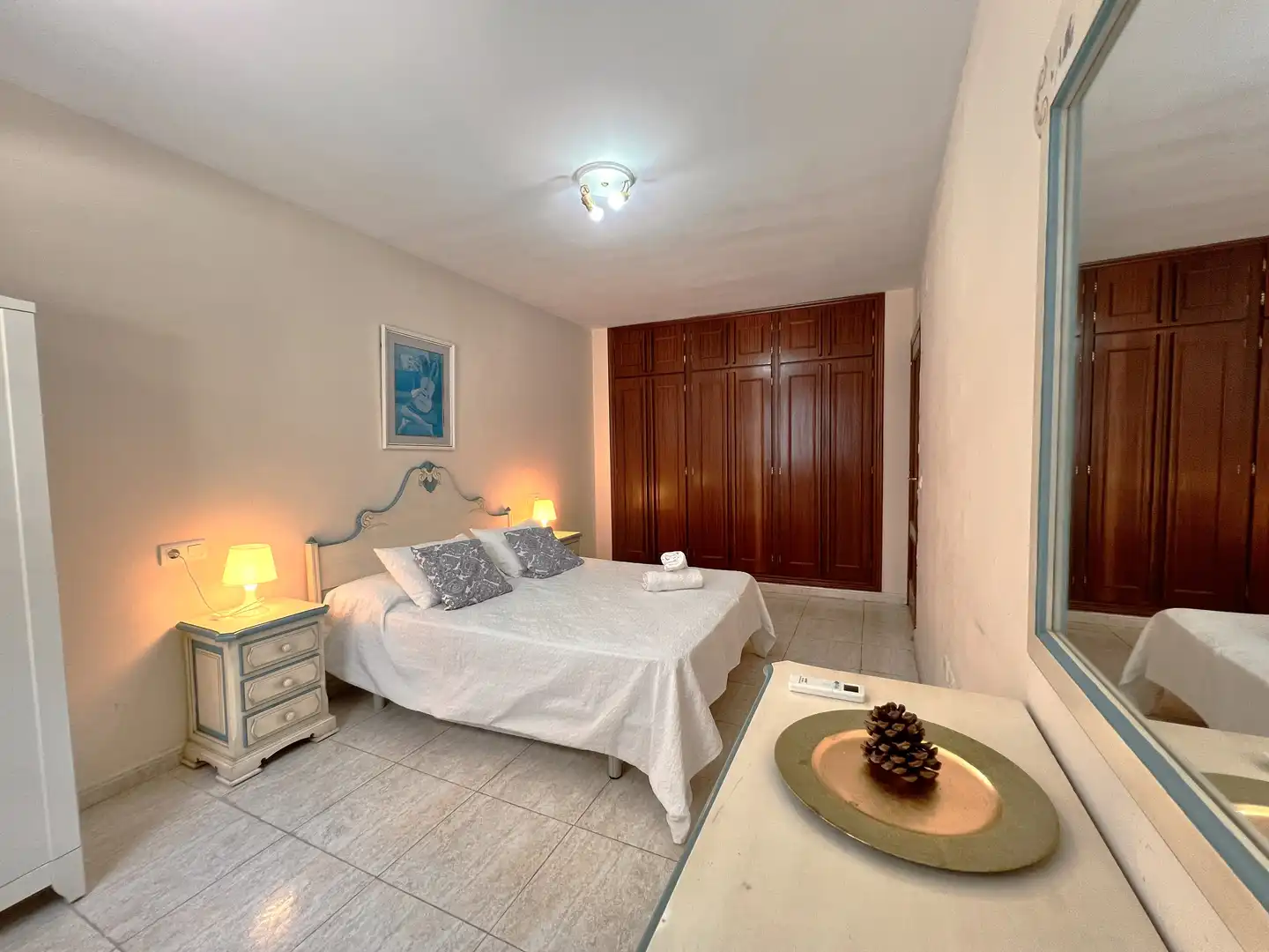 Dormitori de Apartament en venda en Mijas amb Aire condicionat i Piscina comunitària