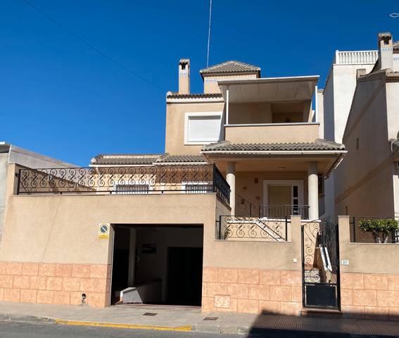 Casa-chalet en Venta en Formentera del Segura