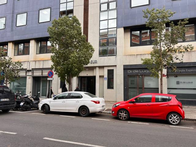 Oficina en Alquiler en REINO UNIDO en El Cano - Los Bermejales