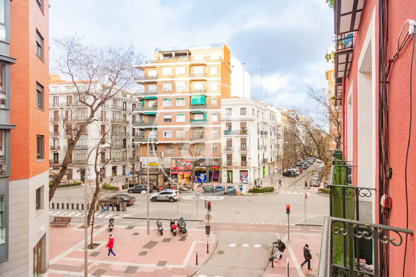 Vista exterior de Piso en venta en Madrid con Aire acondicionado, Calefacción y Amueblado