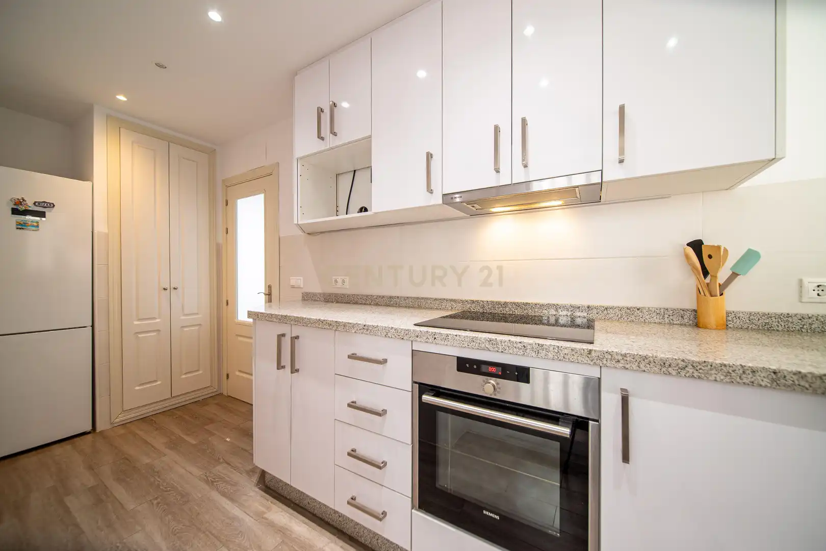 Apartamento con piscina en venta en Benalmádena pueblo, imagen 17