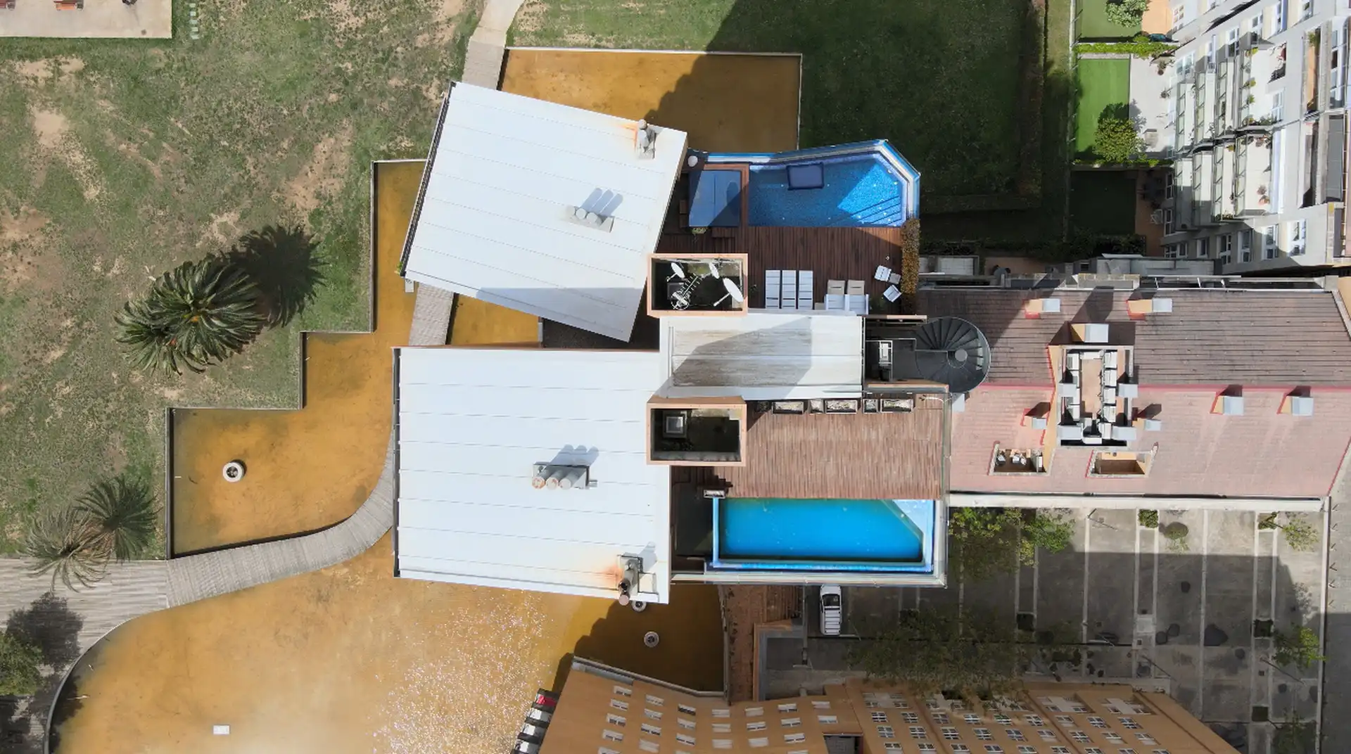 Swimming pool of Flat for sale in Girona  with Air Conditioner, Heating and Parquet flooring