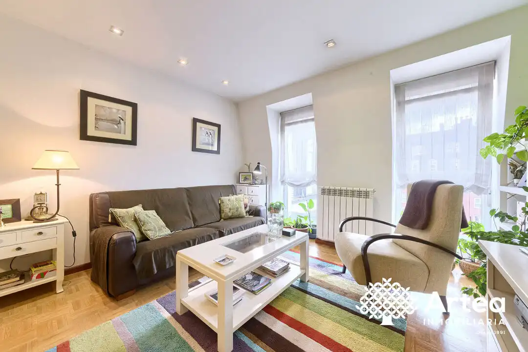 Sala de estar de Piso en venta en Bilbao  con Calefacción y Trastero