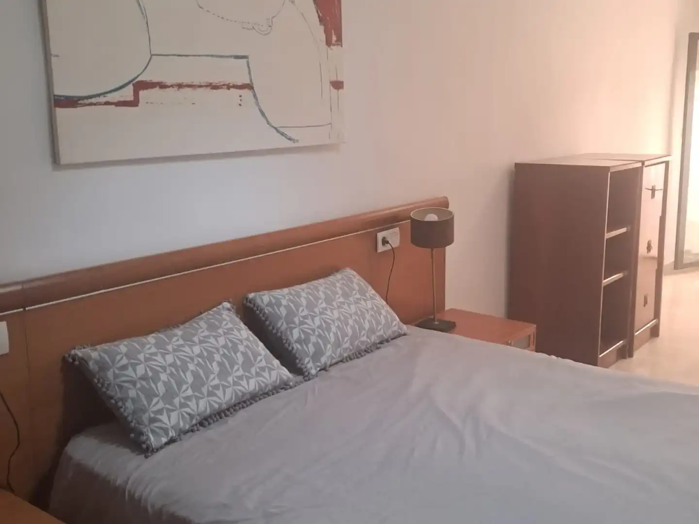 Dormitori de Apartament de lloguer en Málaga amb Piscina, Moblat i Rentadora
