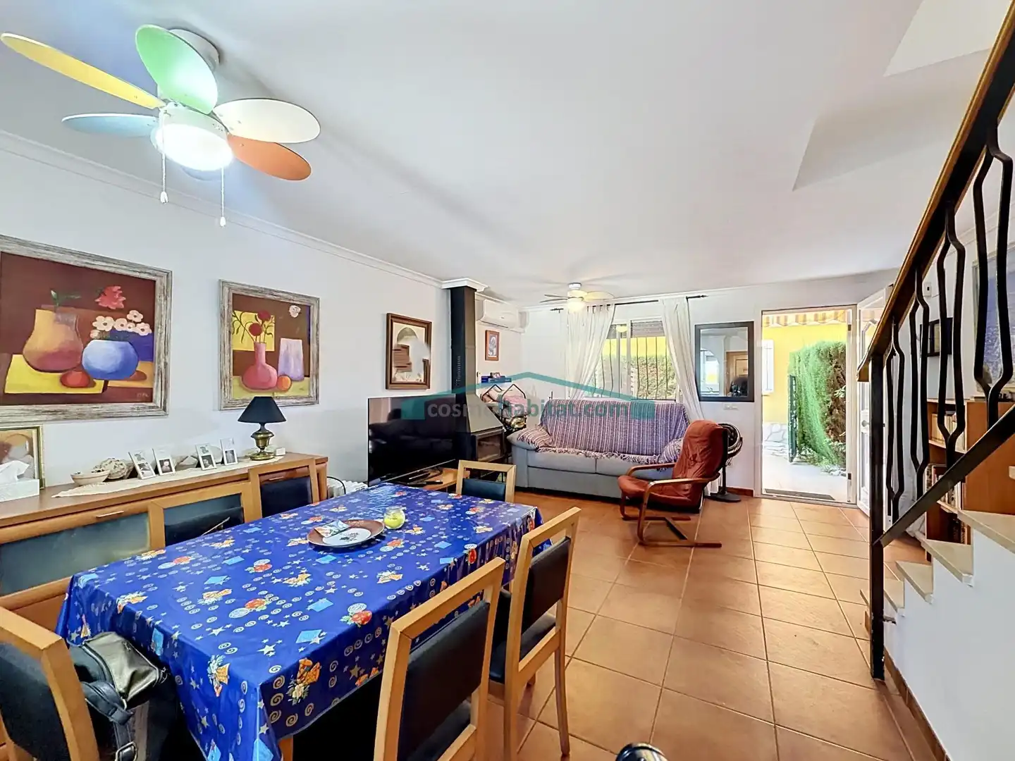 Sala d'estar de Casa adosada en venda en Els Poblets amb Aire condicionat, Jardí privat i Terrassa