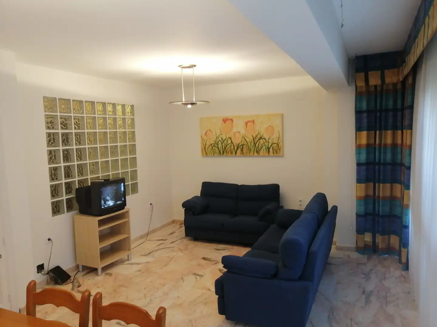 Living room of Flat for sale in Sevilla  with Air Conditioner, Furnished and Oven