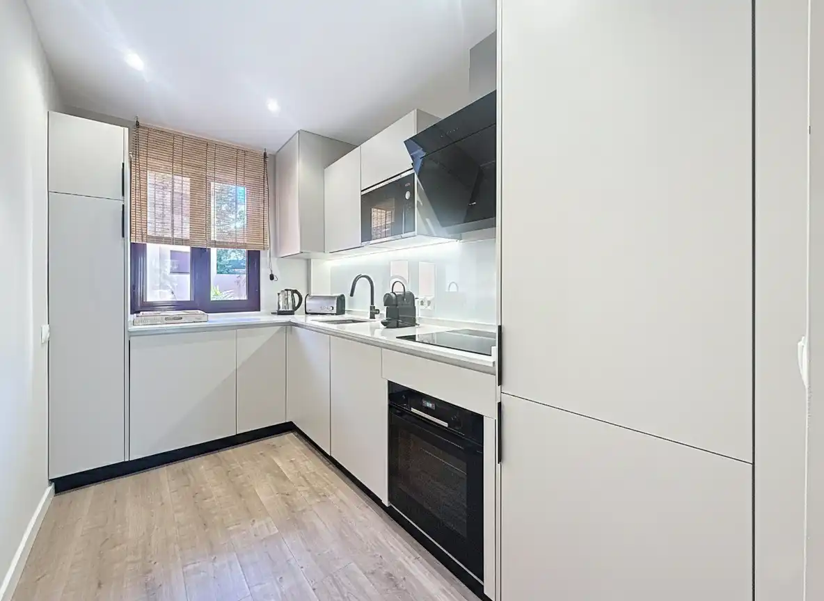 Kitchen of Apartments for sale in Benahavís  with Air Conditioner, Terrace and Swimming Pool