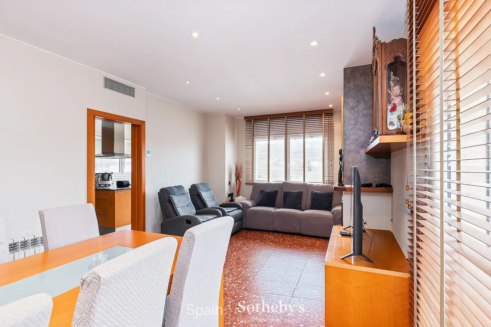 Living room of Houses for sale in Sant Pere de Ribes  with Air Conditioner, Heating and Private garden