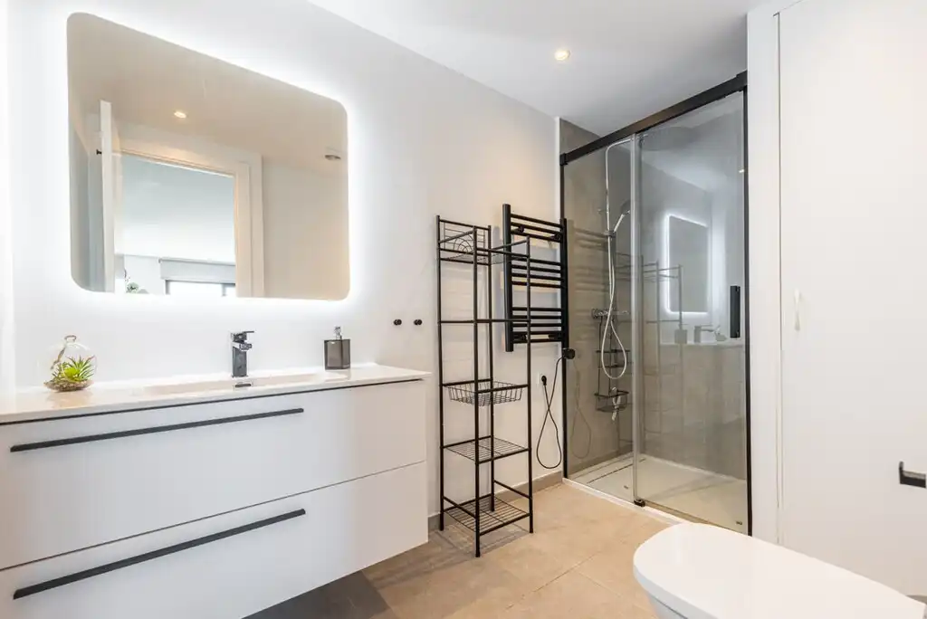 Apartamento con piscina en venta en Riviera del Sol, imagen 17