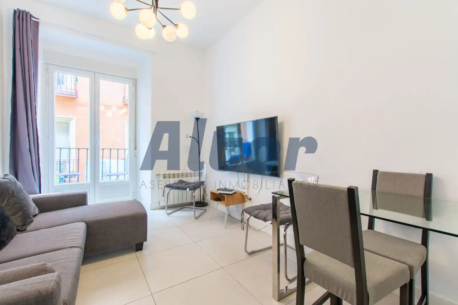 Wohnung zur Miete in DE LA MADERA, Universidad - Malasaña