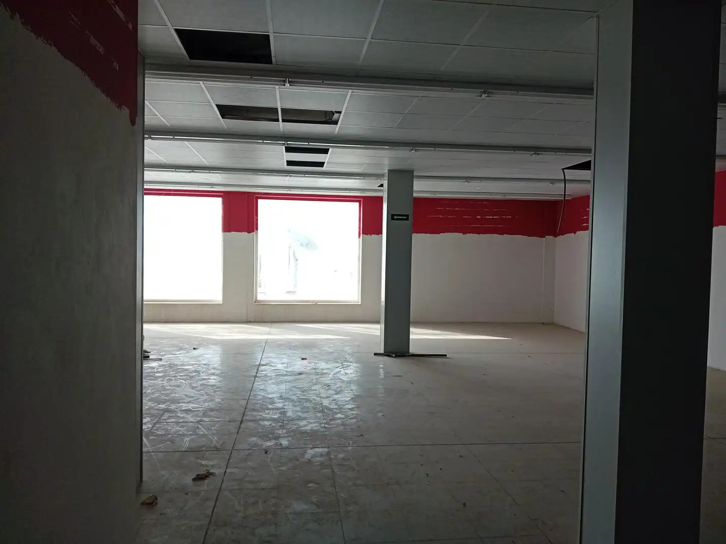 Gewerbefläche zur Miete in Carrer Vint-i-quatre, imagen 5