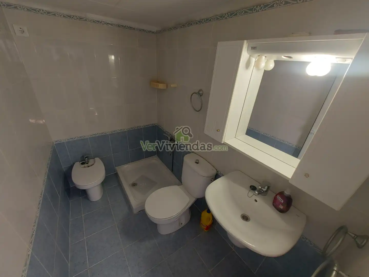 Baño de Planta baja en venta en Castellar del Vallès con Terraza, Horno y Internet