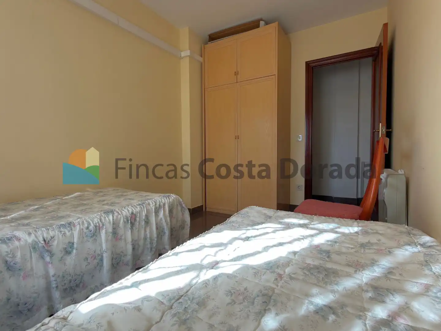 Habitación de Planta baja en venta en Cubelles con Aire acondicionado, Calefacción y Jardín privado
