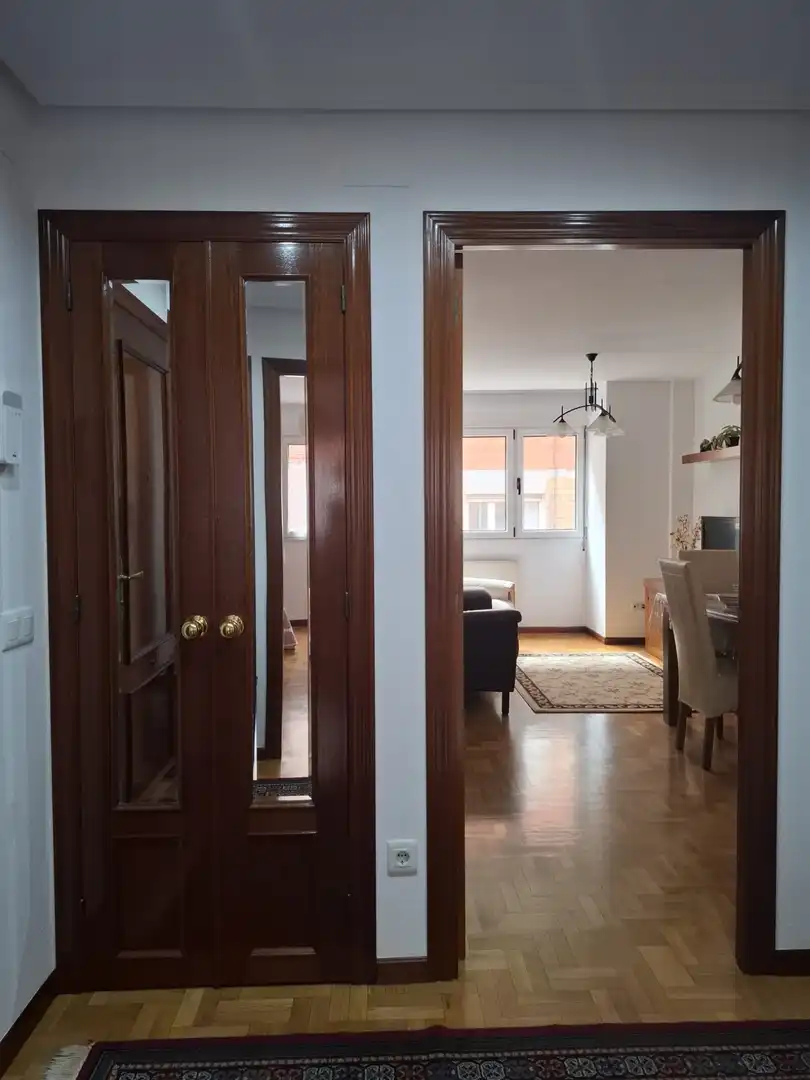 Flat for rent in Gijón   with Heating, Parquet flooring and Furnished
