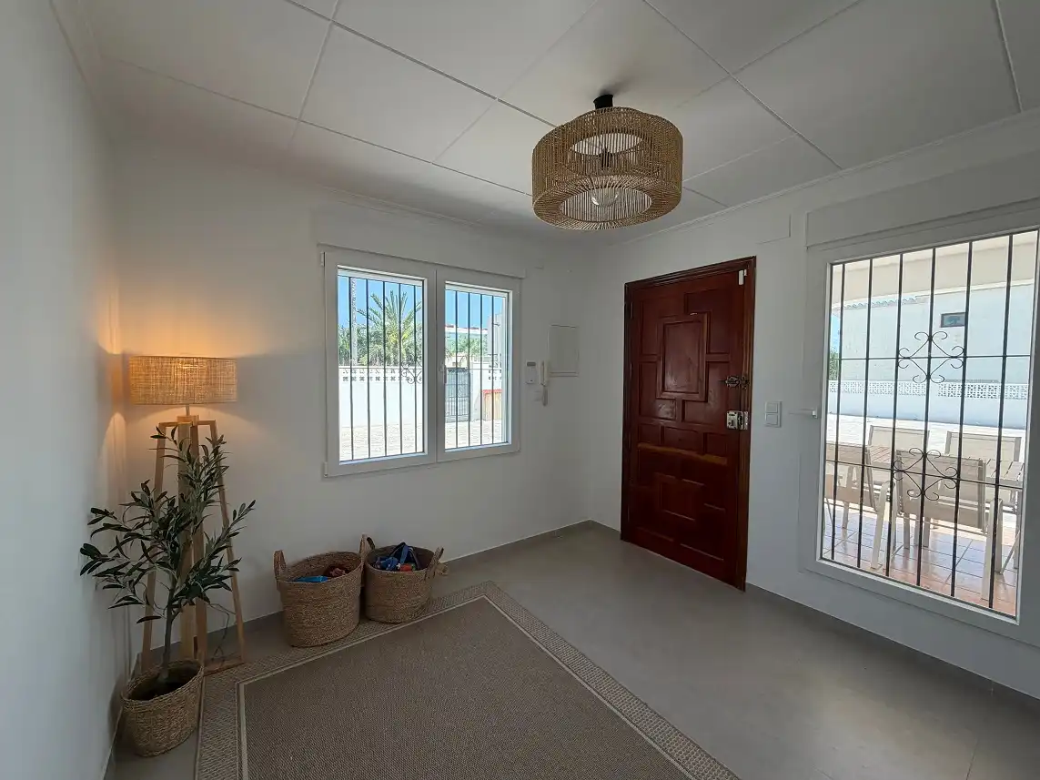 Casa o xalet en venda en Santa Pola amb Aire condicionat, Jardí privat i Piscina