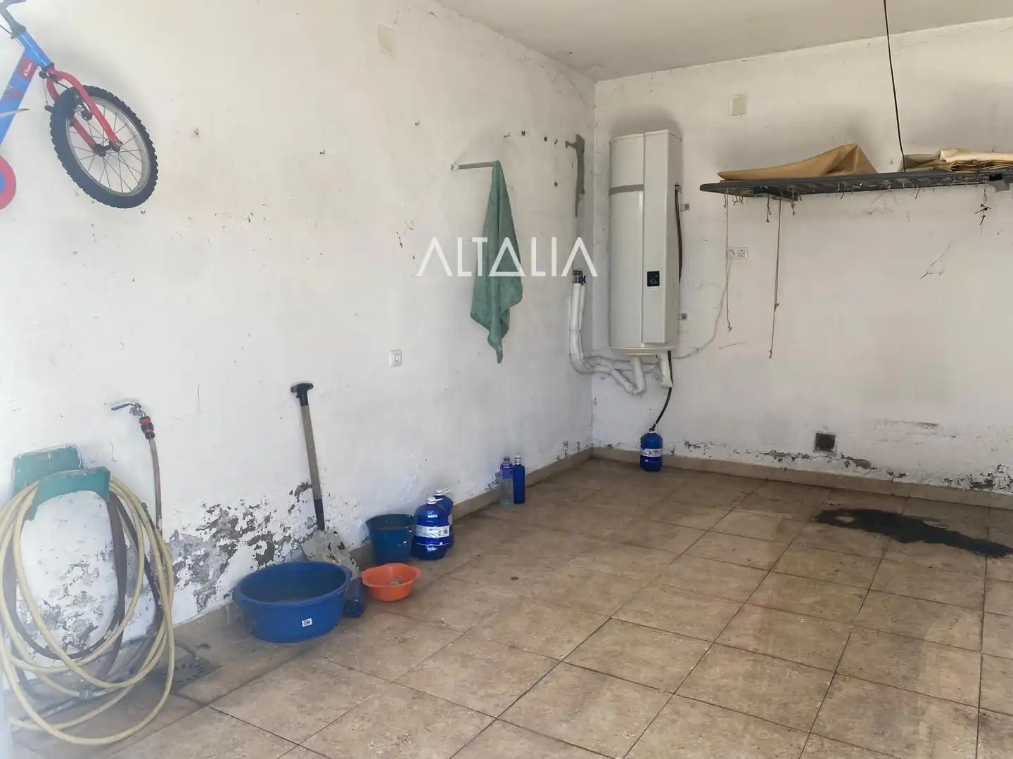 Casa adosada en venda en Hontanaya