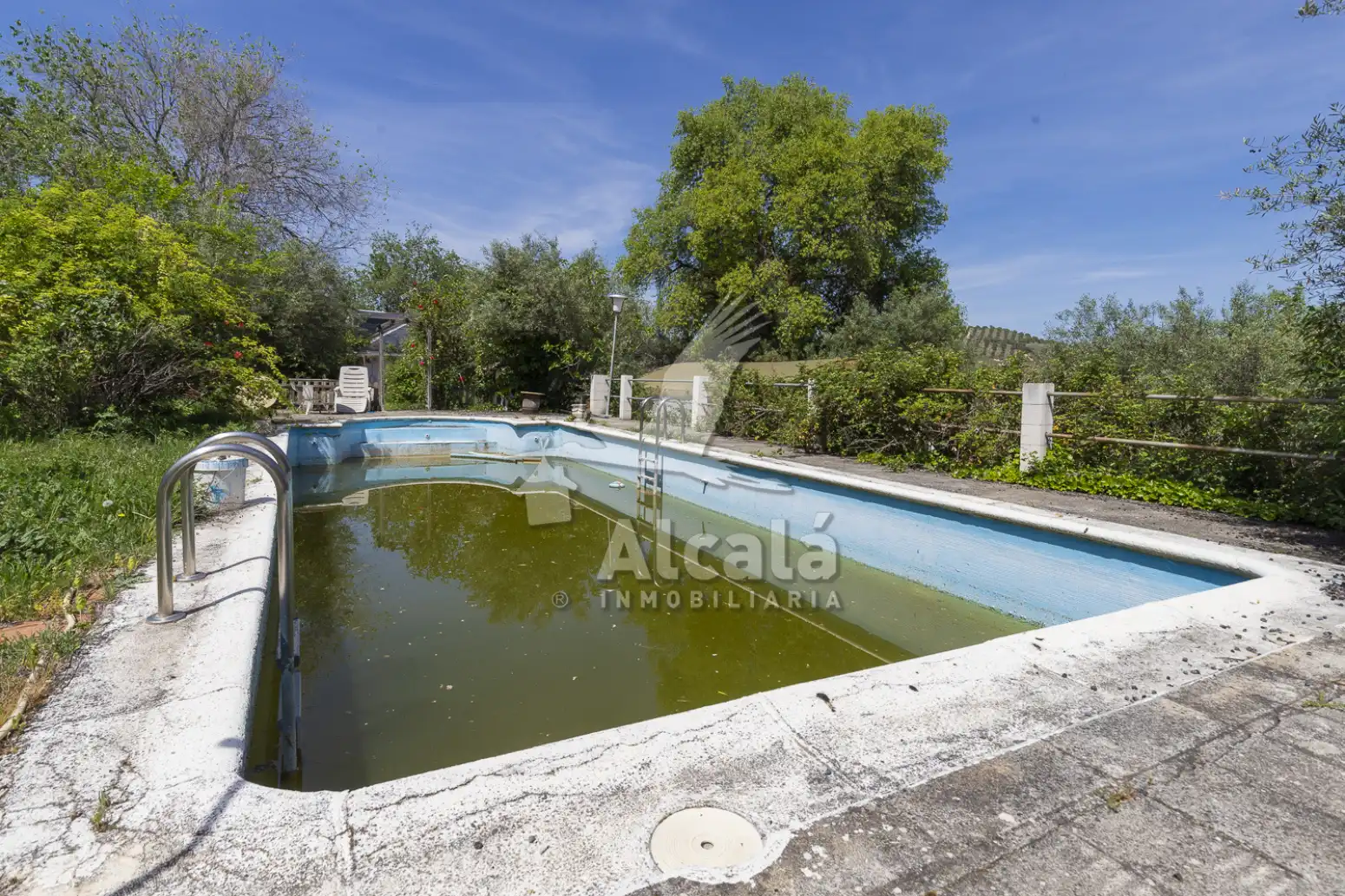 Piscina de Casa o chalet en venta en Valverde de Alcalá con Calefacción, Terraza y Trastero