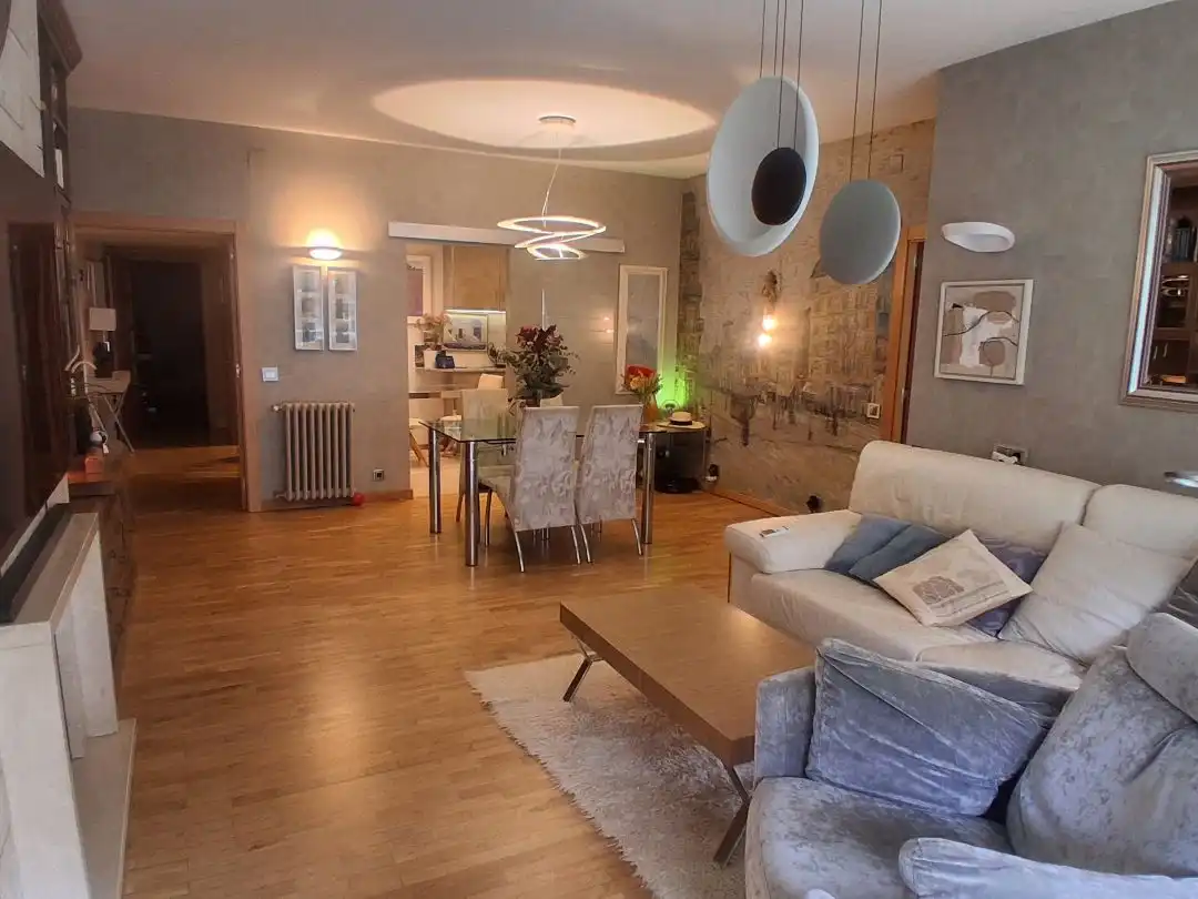 Piso con ascensor en venta en Comte d'Urgell 96-98, imagen 5