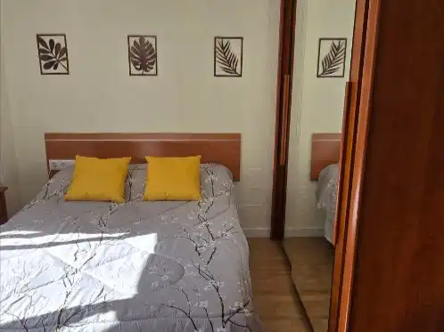 Bedroom of Study for rent in Valverde de la Virgen  with Air Conditioner, Heating and Parquet flooring