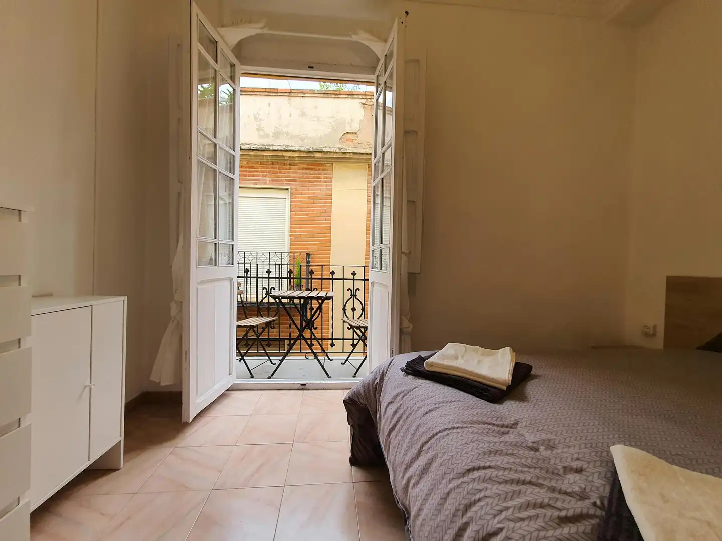 Terraza de Piso para compartir en Valencia con Lavadora