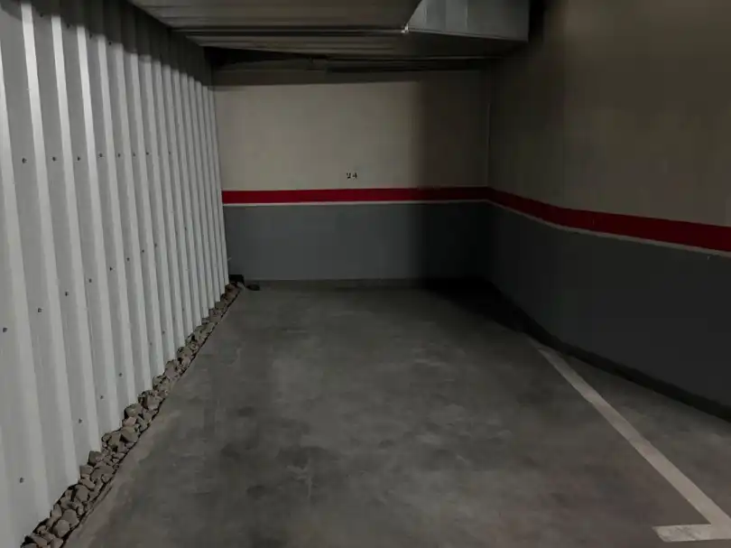 Parking of Garage for rent in León Capital 
