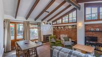 Living room of House or chalet for sale in Sant Cugat del Vallès  with Air Conditioner, Heating and Private garden
