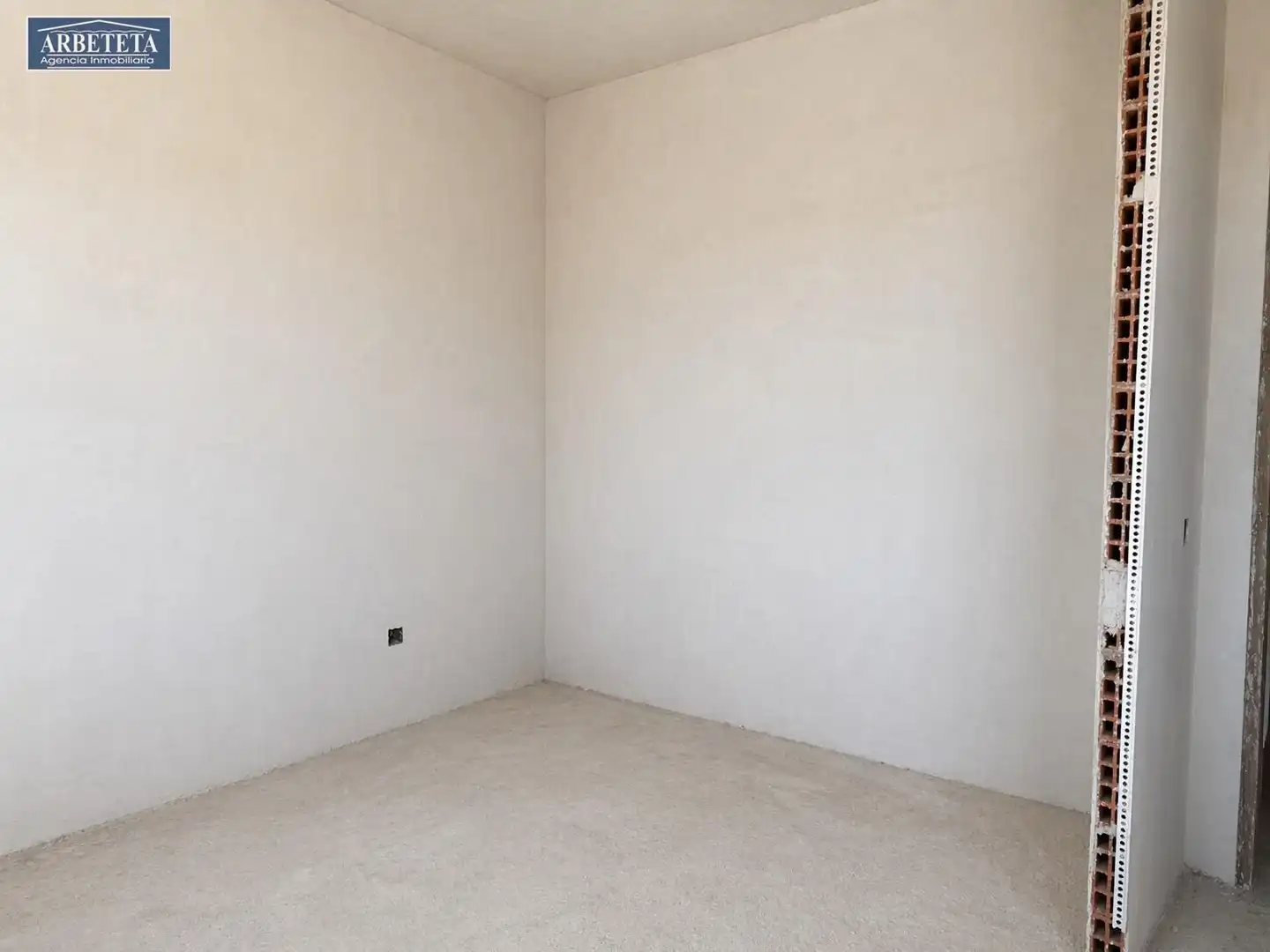 Casa adosada en venta en Yebes