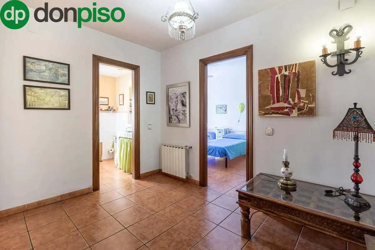 Detached house with pool for sale in Calle del Arache, imagen 30