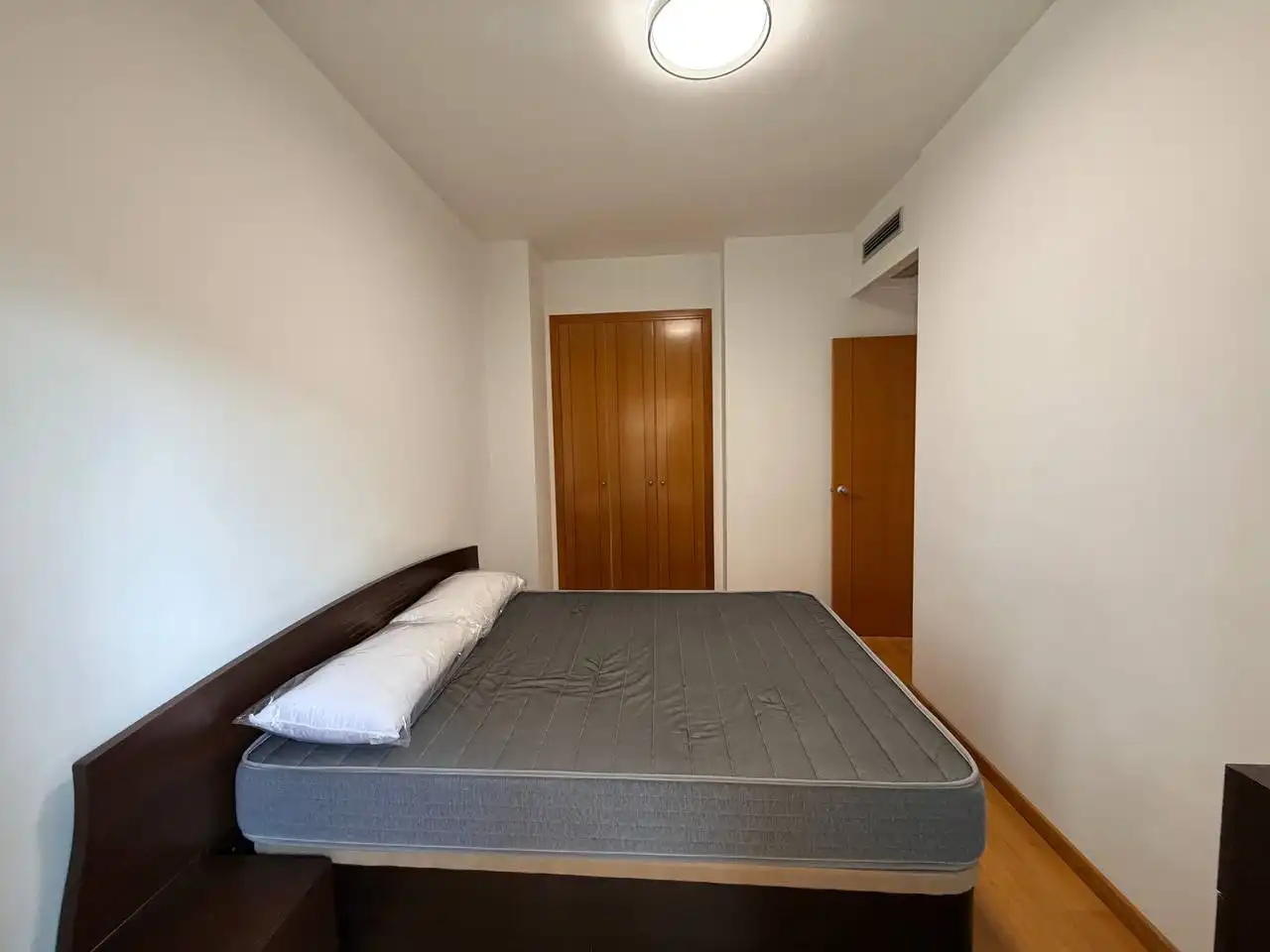 Habitación de Piso de alquiler en Gandia con Amueblado, TV y Balcón