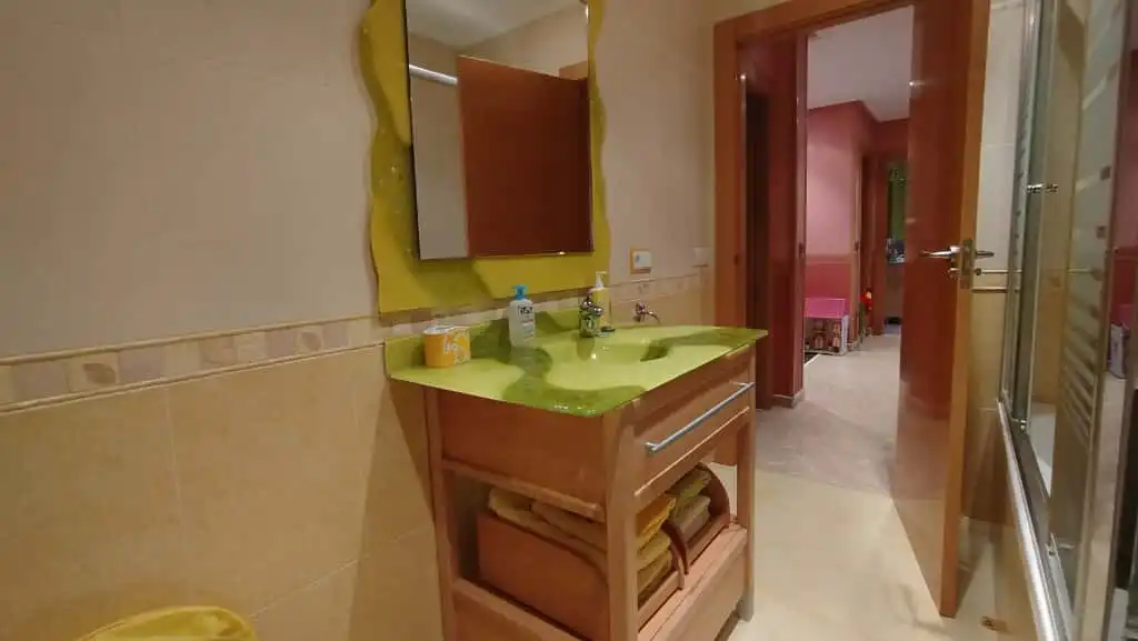 Bany de Casa o xalet en venda en Villamayor amb Calefacció, Jardí privat i Terrassa