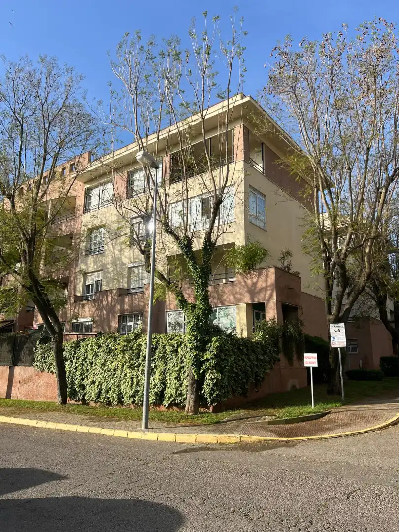 Vista exterior de Apartamento de alquiler en Mairena del Aljarafe con Aire acondicionado, Calefacción y Terraza