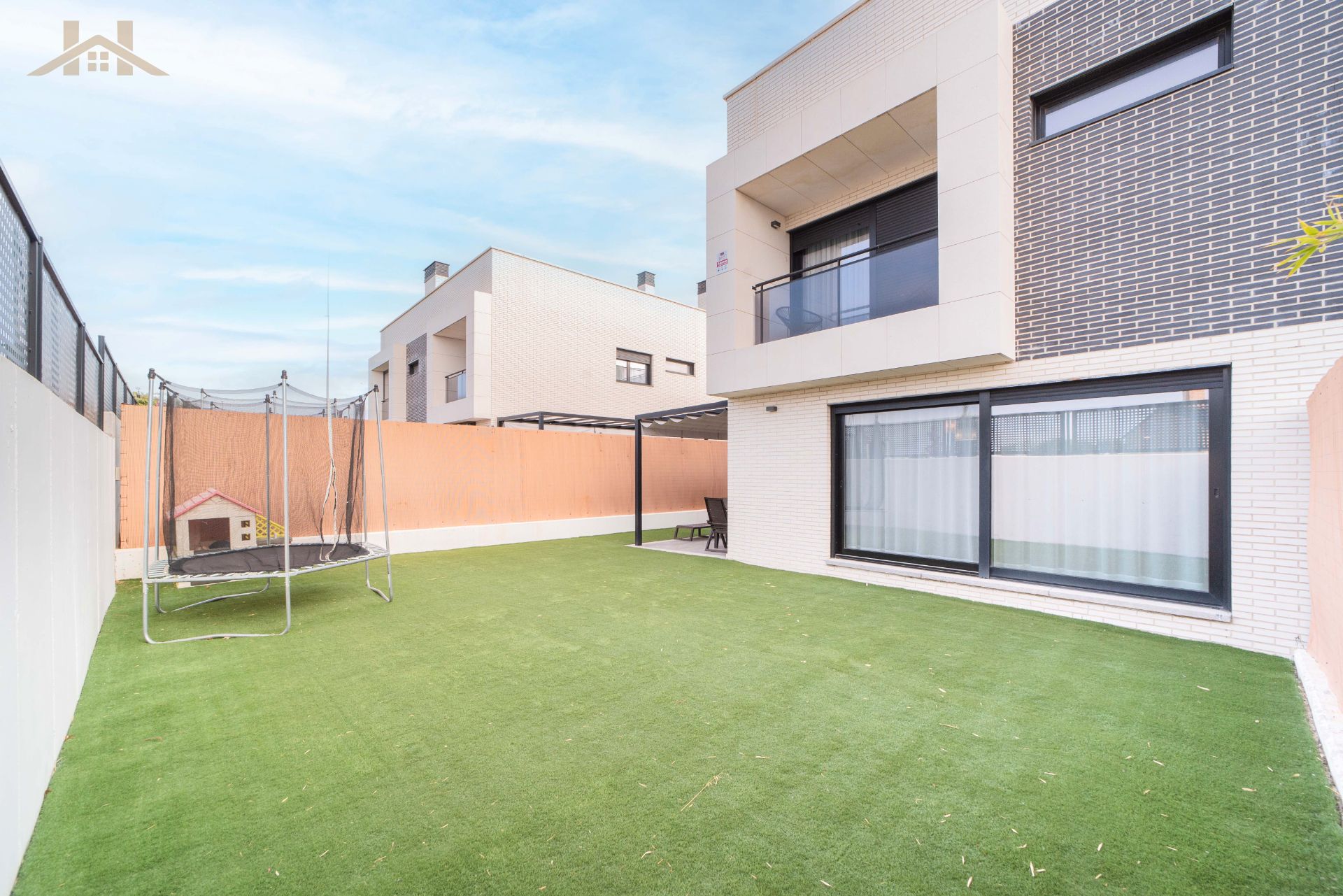 Terrace of Single-family semi-detached for sale in Boadilla del Monte  with Air Conditioner, Heating and Private garden