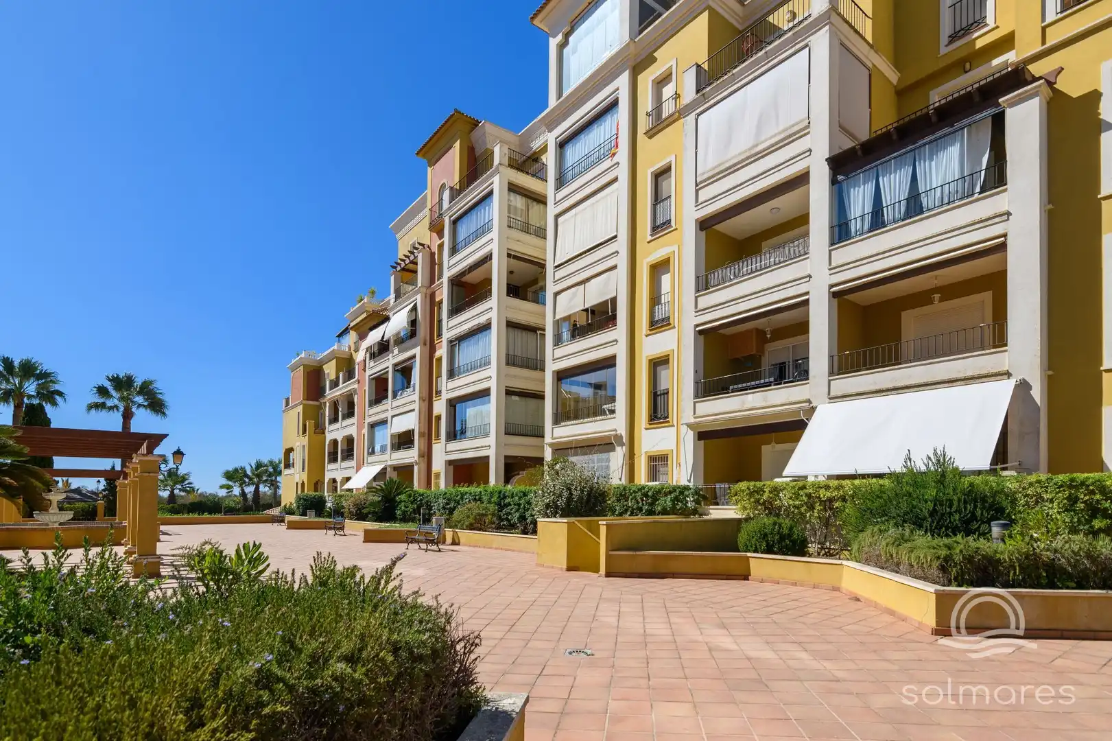 Vista exterior de Apartamento en venta en Ayamonte con Aire acondicionado, Terraza y Piscina comunitaria