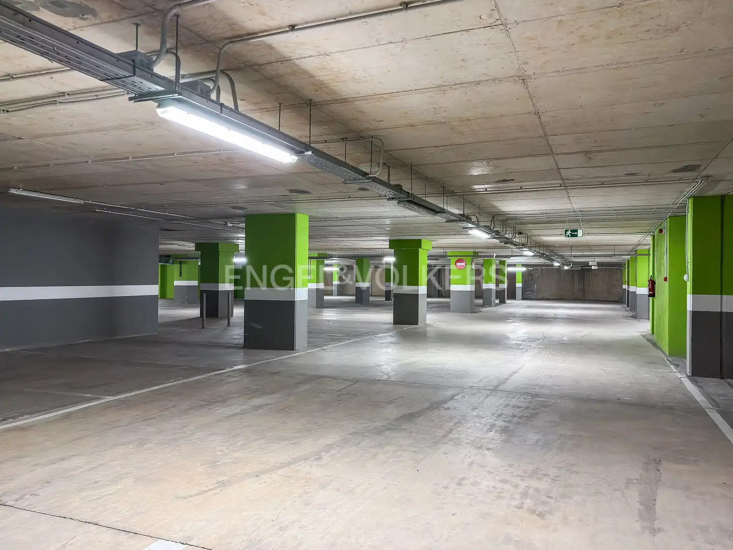 Parkplatz von Gebäude zum Verkauf in Sant Cugat del Vallès