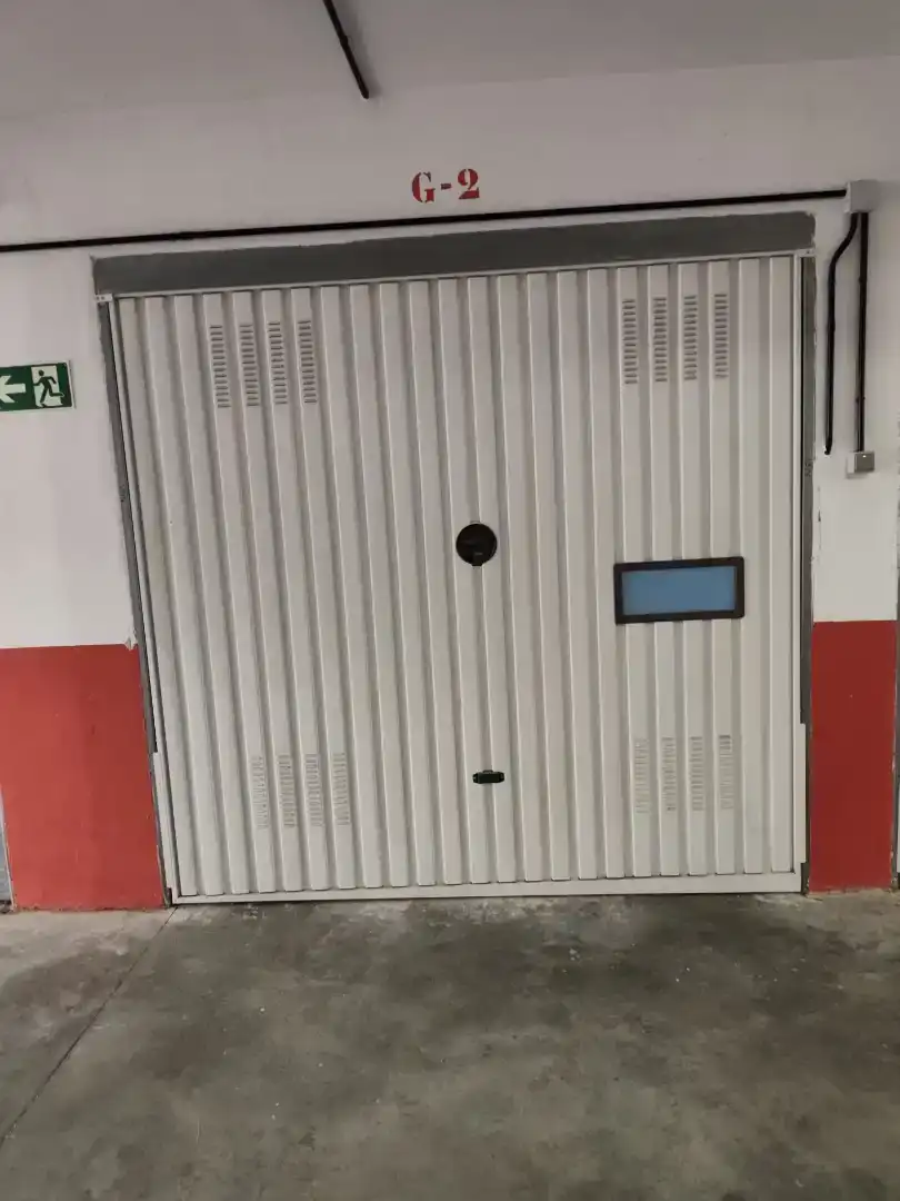Außenansicht von Wohnung zur Miete in Ribadedeva mit Privatgarten, Schwimmbad und Möbliert