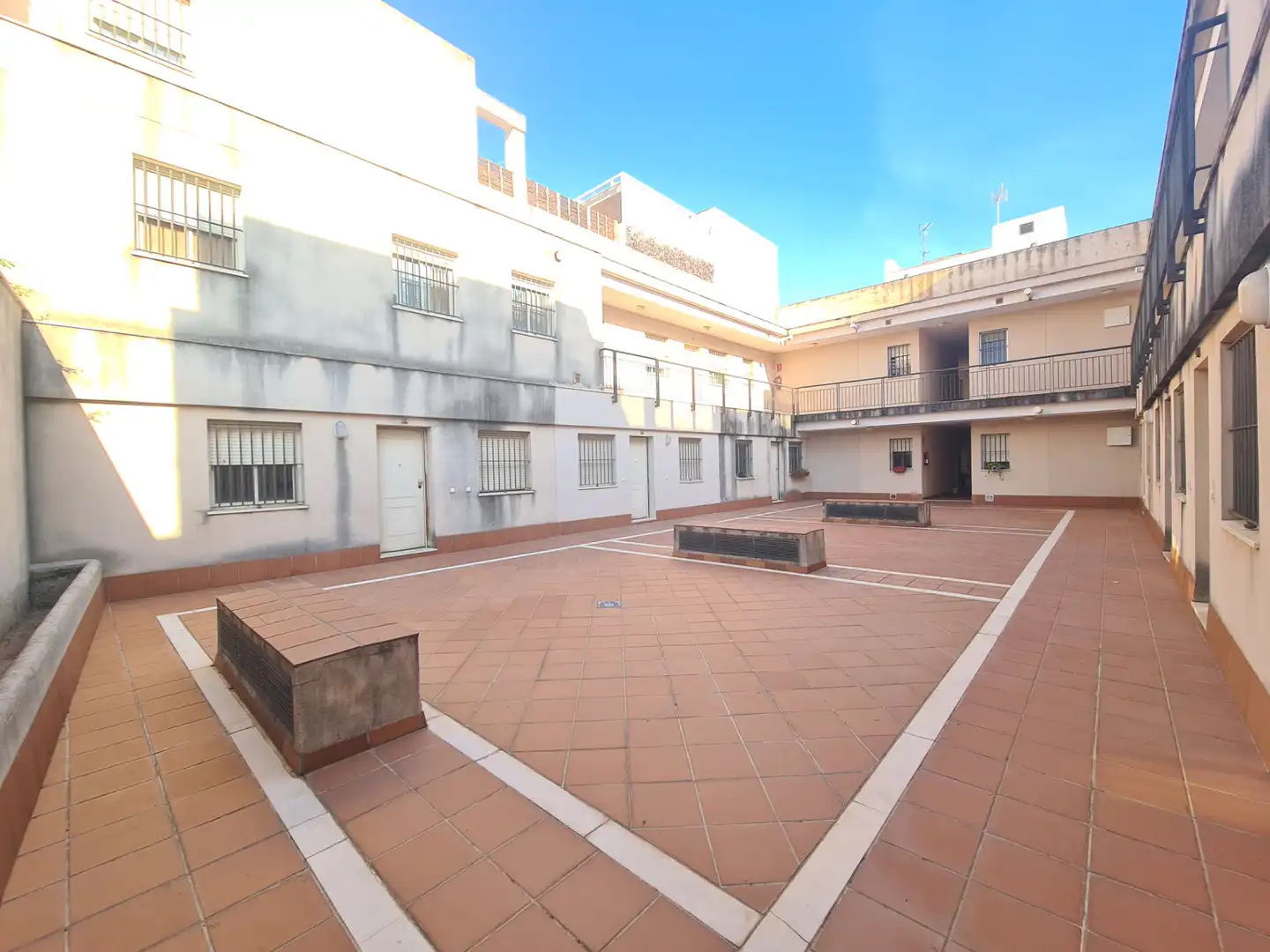 Exterior view of Apartments for sale in Dos Hermanas