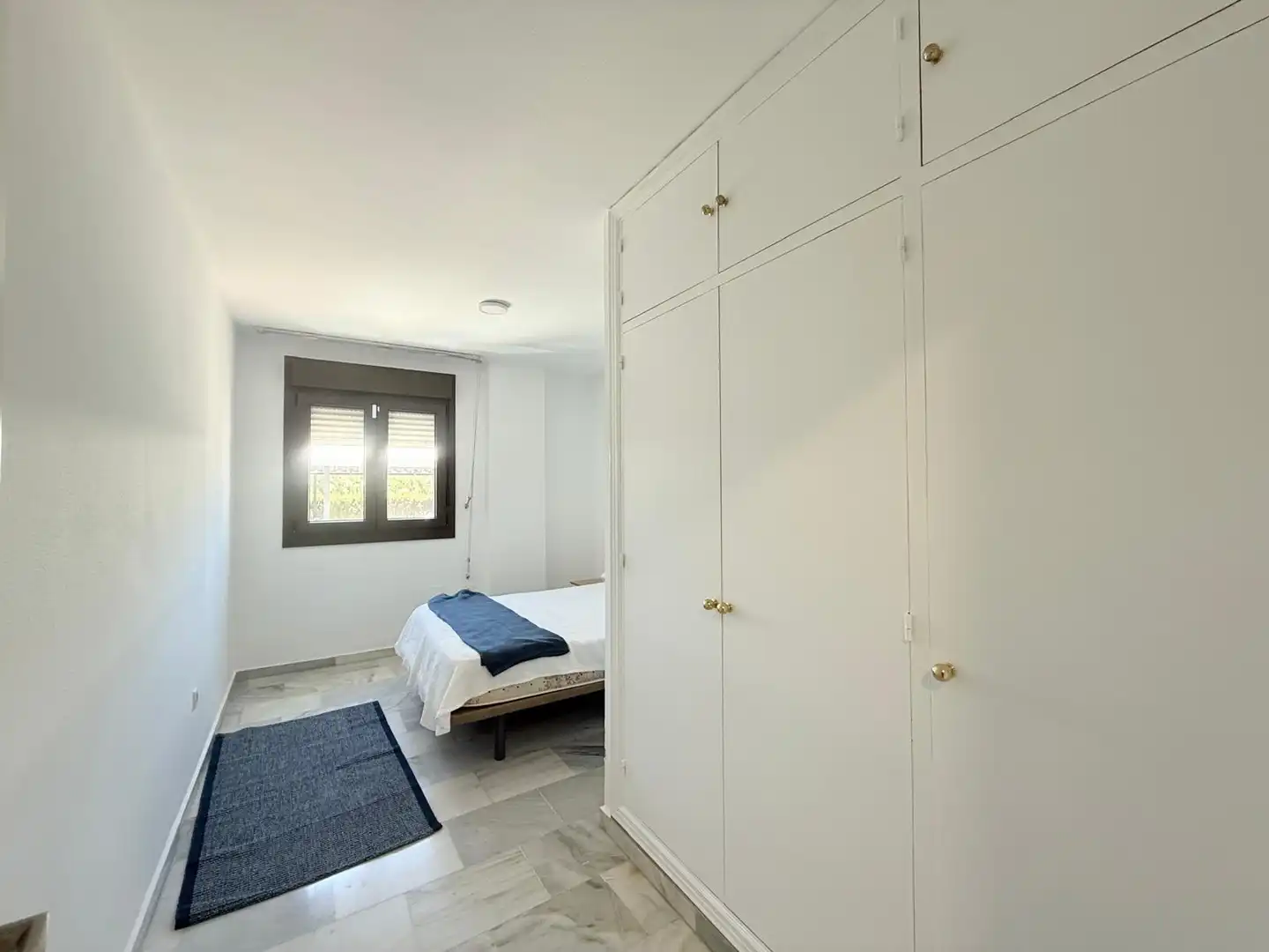 Bedroom of Apartments for sale in Fuengirola  with Air Conditioner, Terrace and Balcony