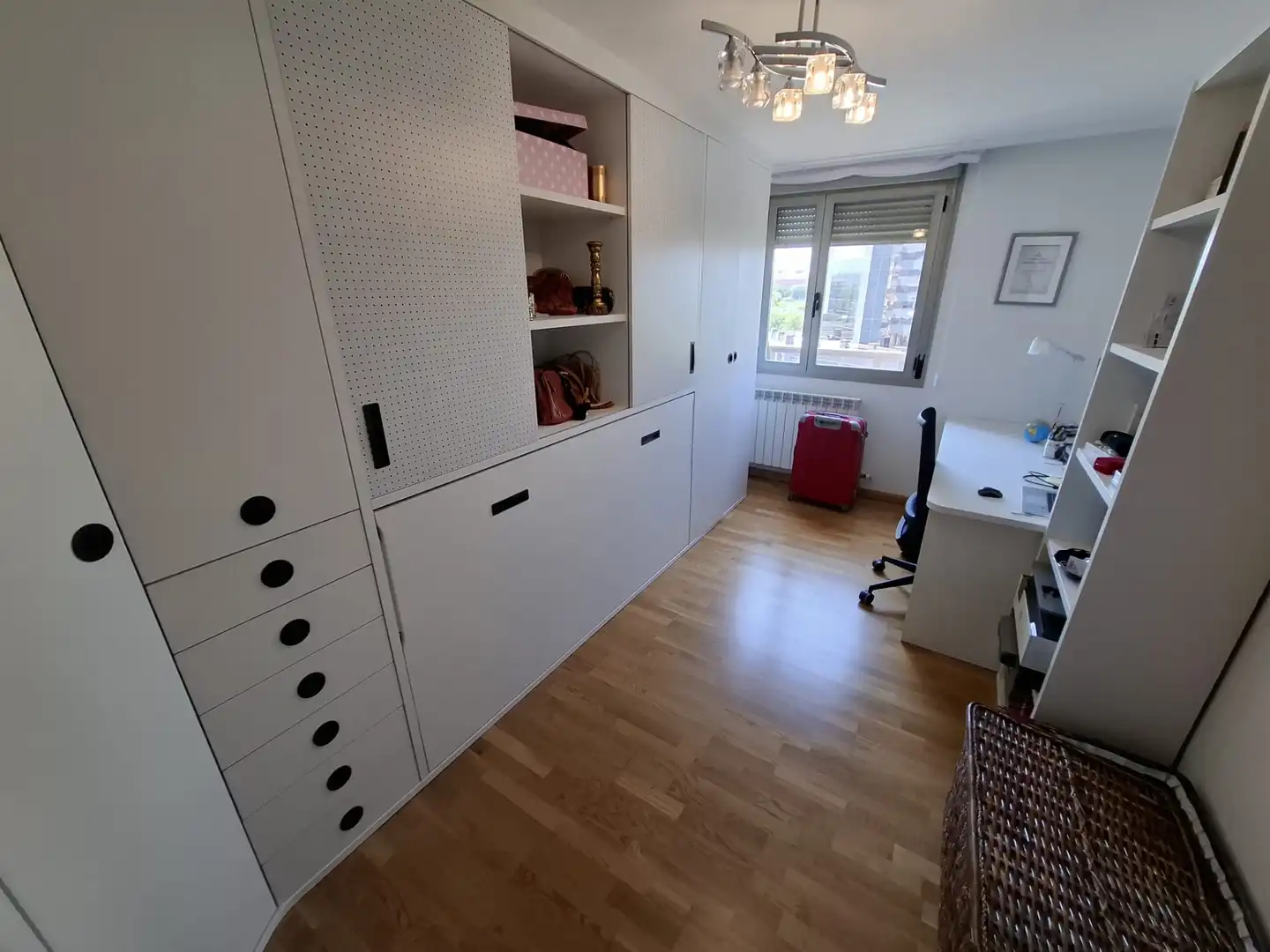 Bedroom of Flat for sale in  Logroño  with Air Conditioner, Heating and Parquet flooring
