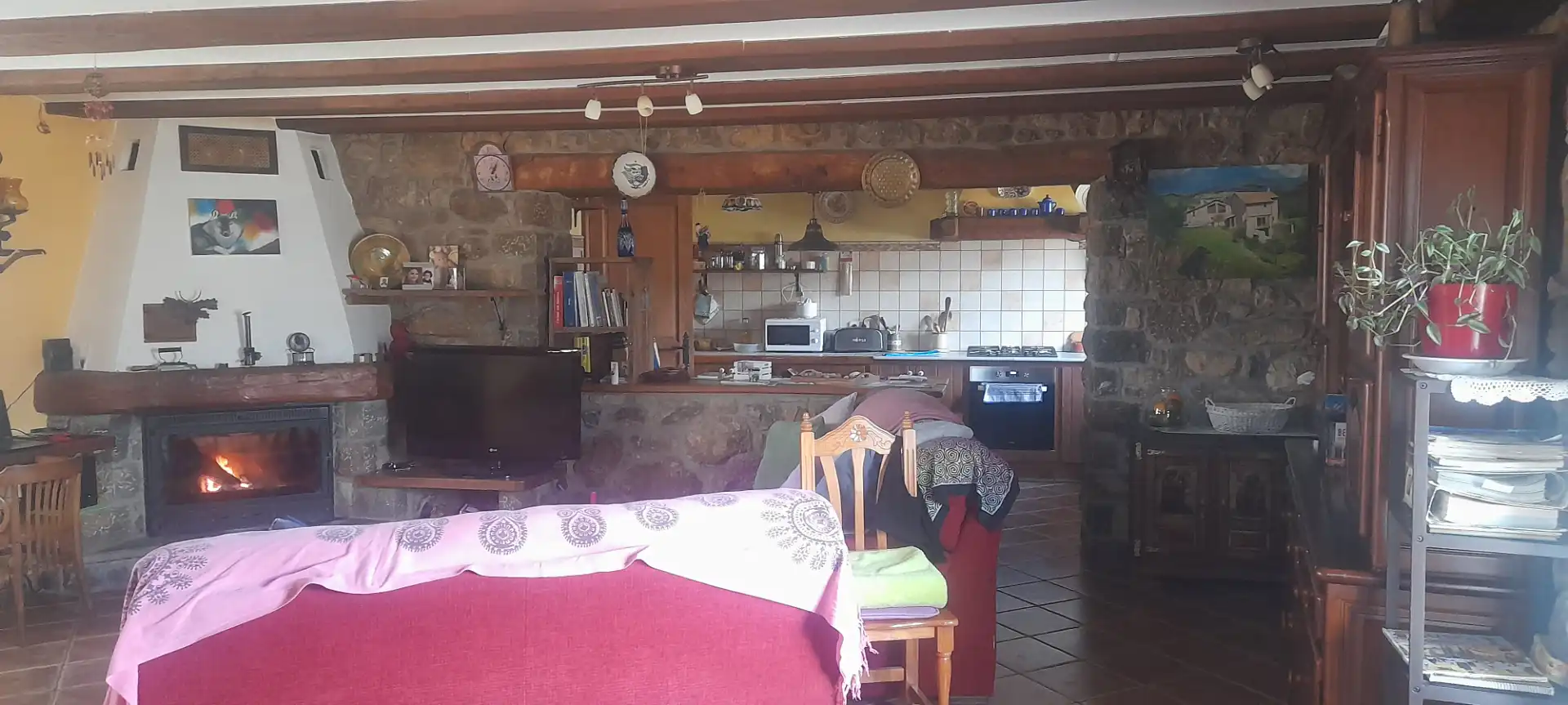 Cocina de Finca rústica en venta en Gósol con Calefacción, Jardín privado y Trastero