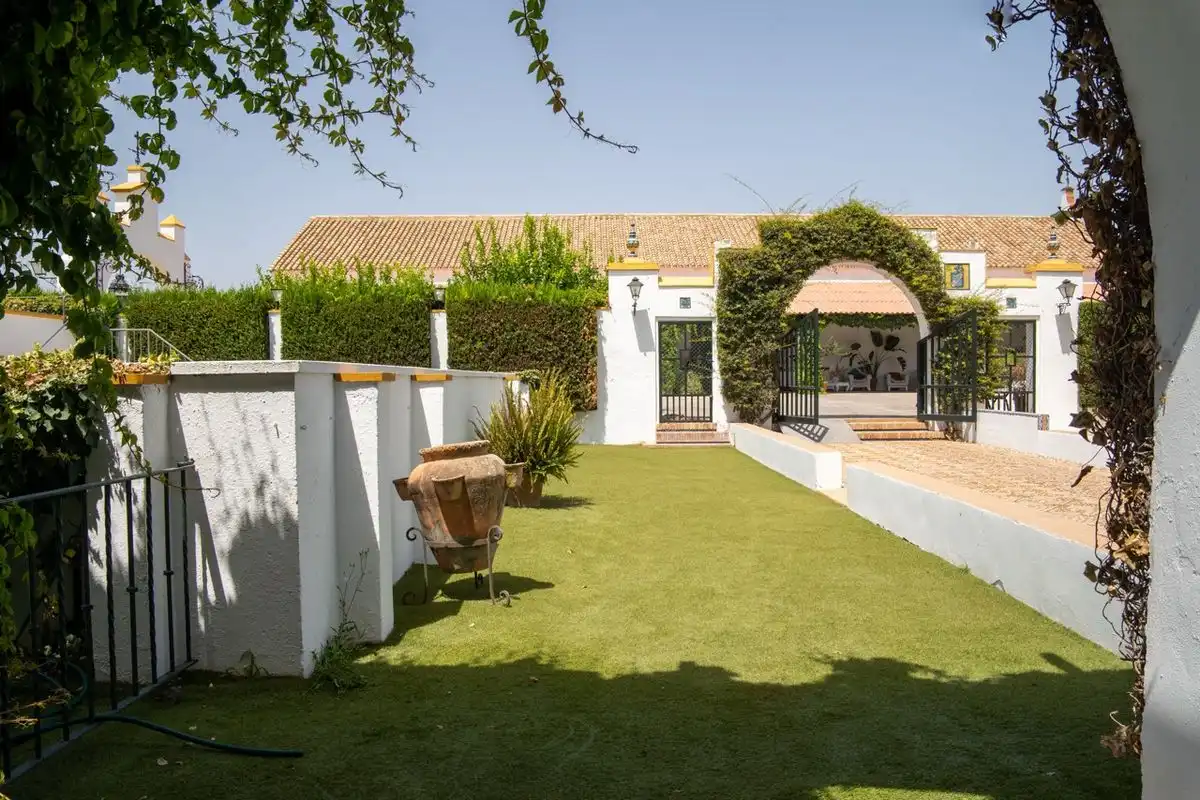 Jardí de Casa o xalet en venda en Espartinas amb Calefacció, Jardí privat i Terrassa