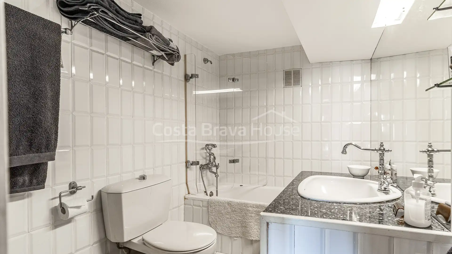 Houses for sale in Passeig de sa Miranda, Begur pueblo