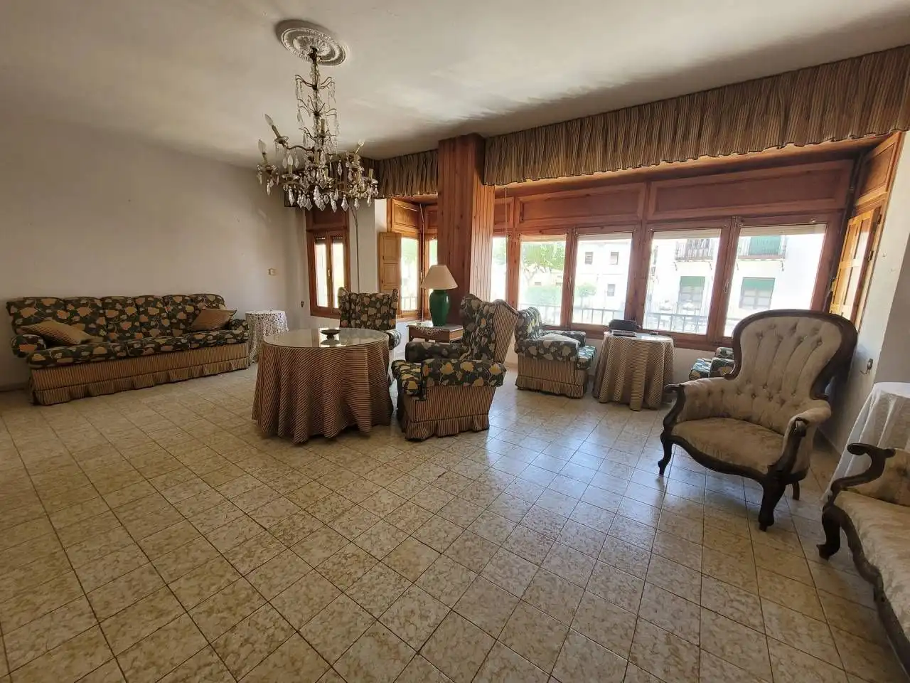 Flat with lift for sale in Baza