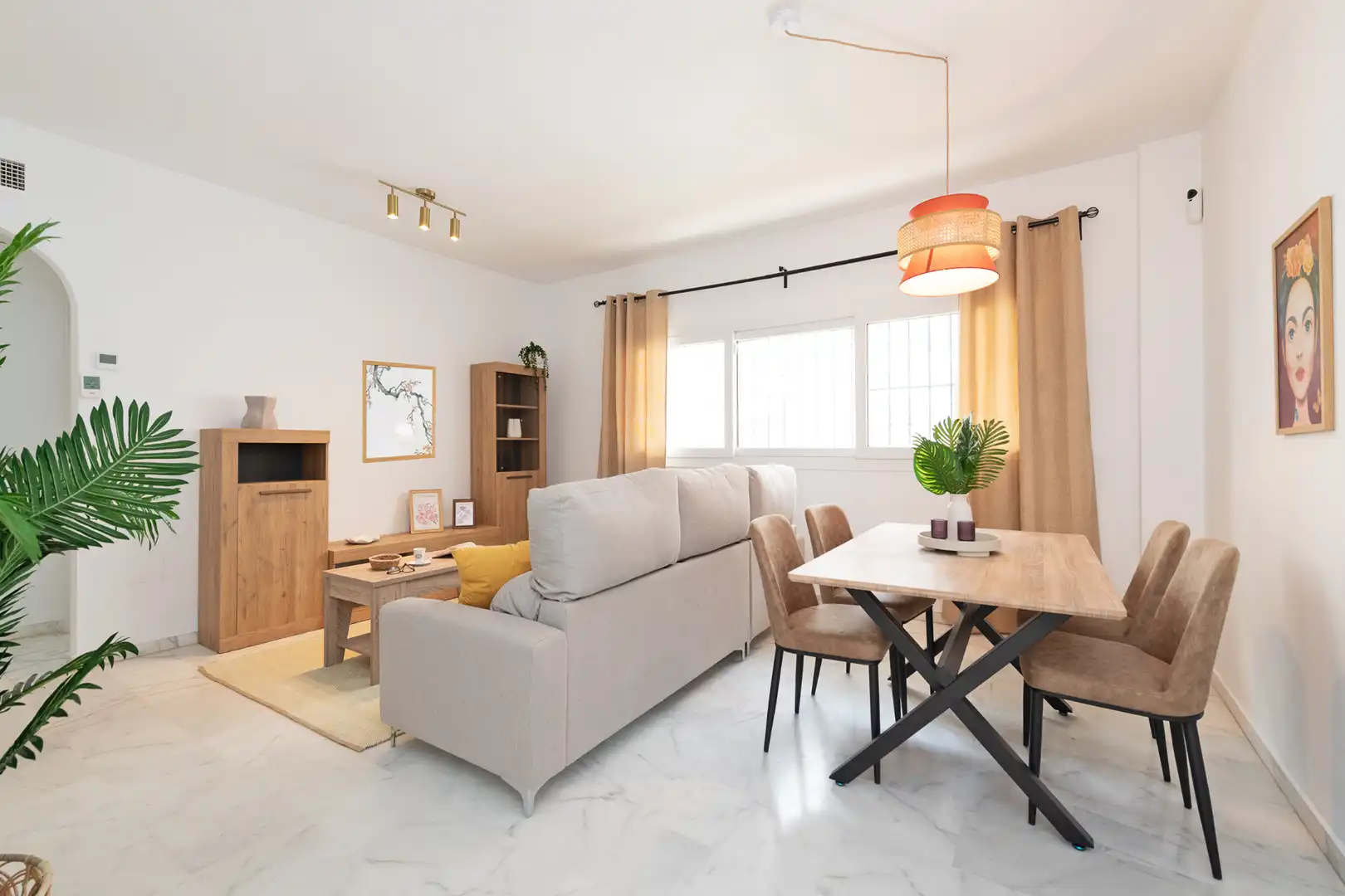 Sala de estar de Piso en venta en Estepona con Amueblado, Lavadora y Microondas